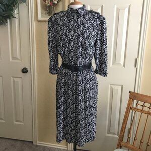 Vintage Women's Liz Petites Inc. Black and White Dress
